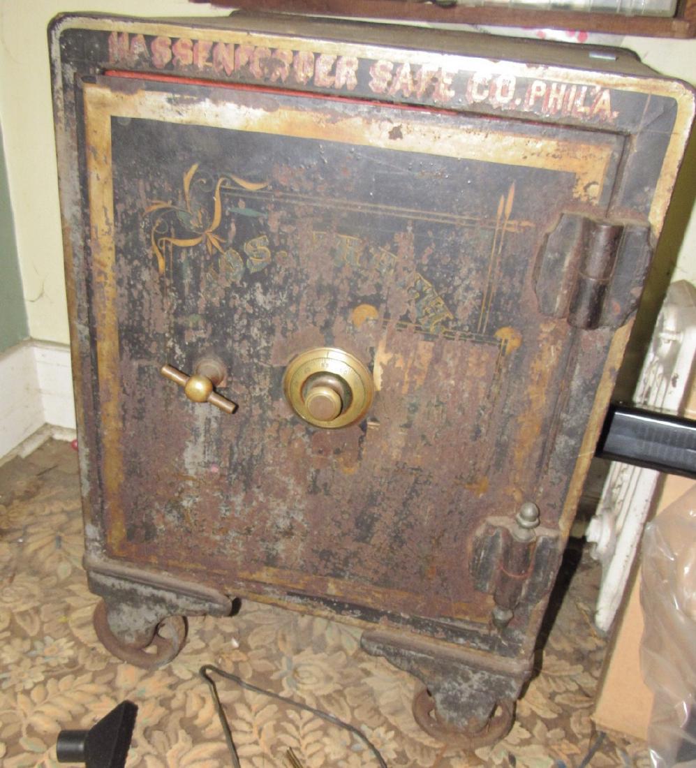 Antique Hassenforder Safe w/ Foreign Coins (1 of 4)