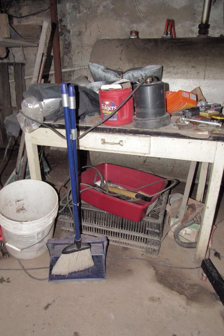 Ace Submersible Pump Porcelain Top Table (1 of 3)