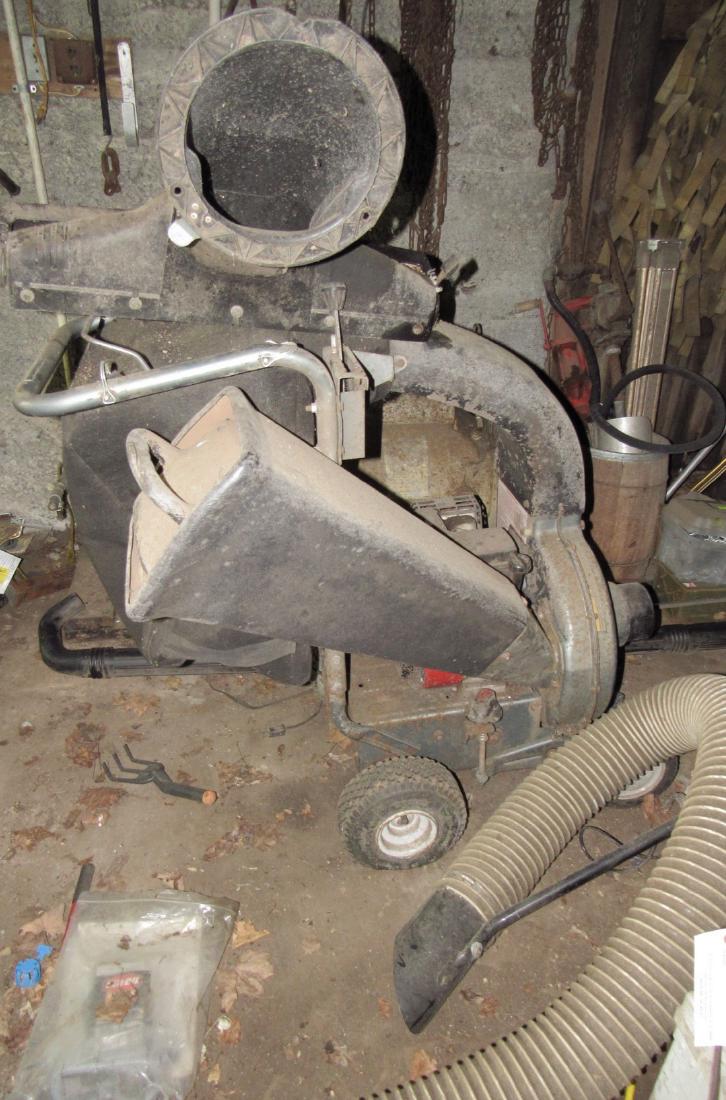 Sears Craftsman 5.5 hp Shredder Vac (1 of 4)