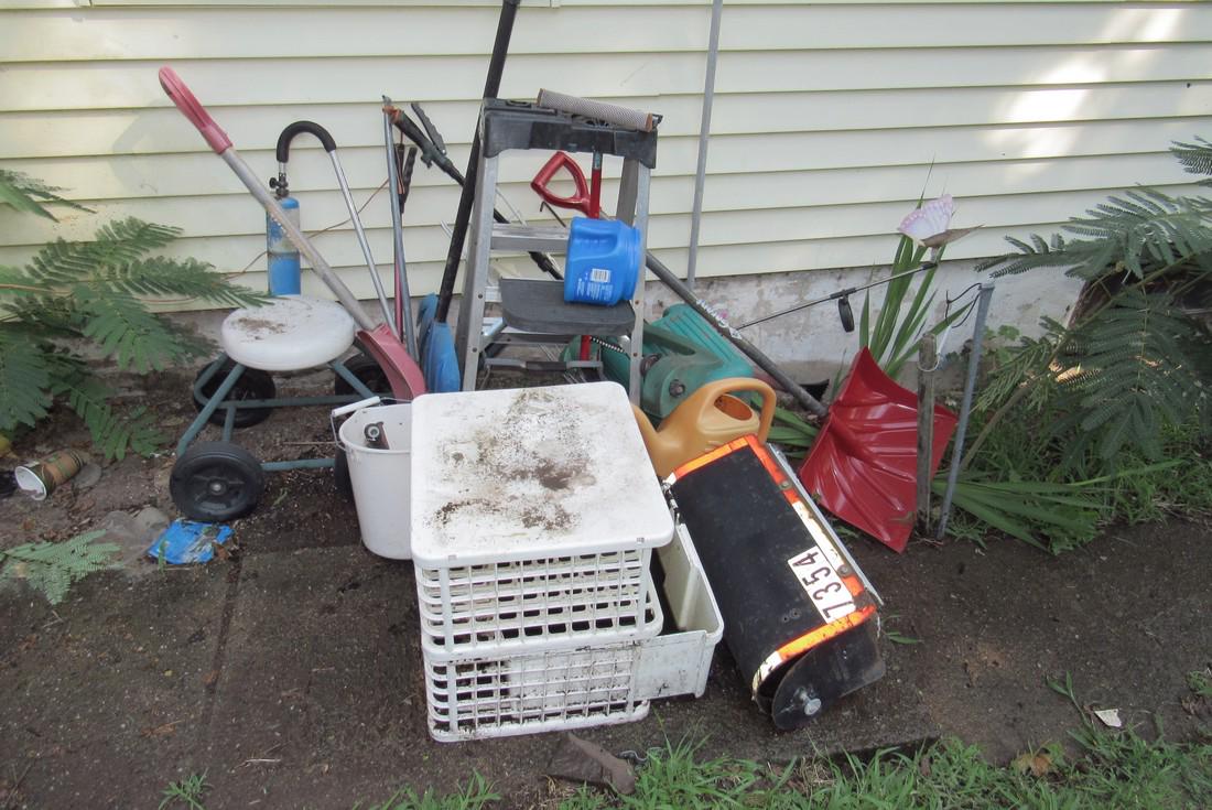 Louisville Aluminum Step Ladder Shovel & Misc (1 of 3)