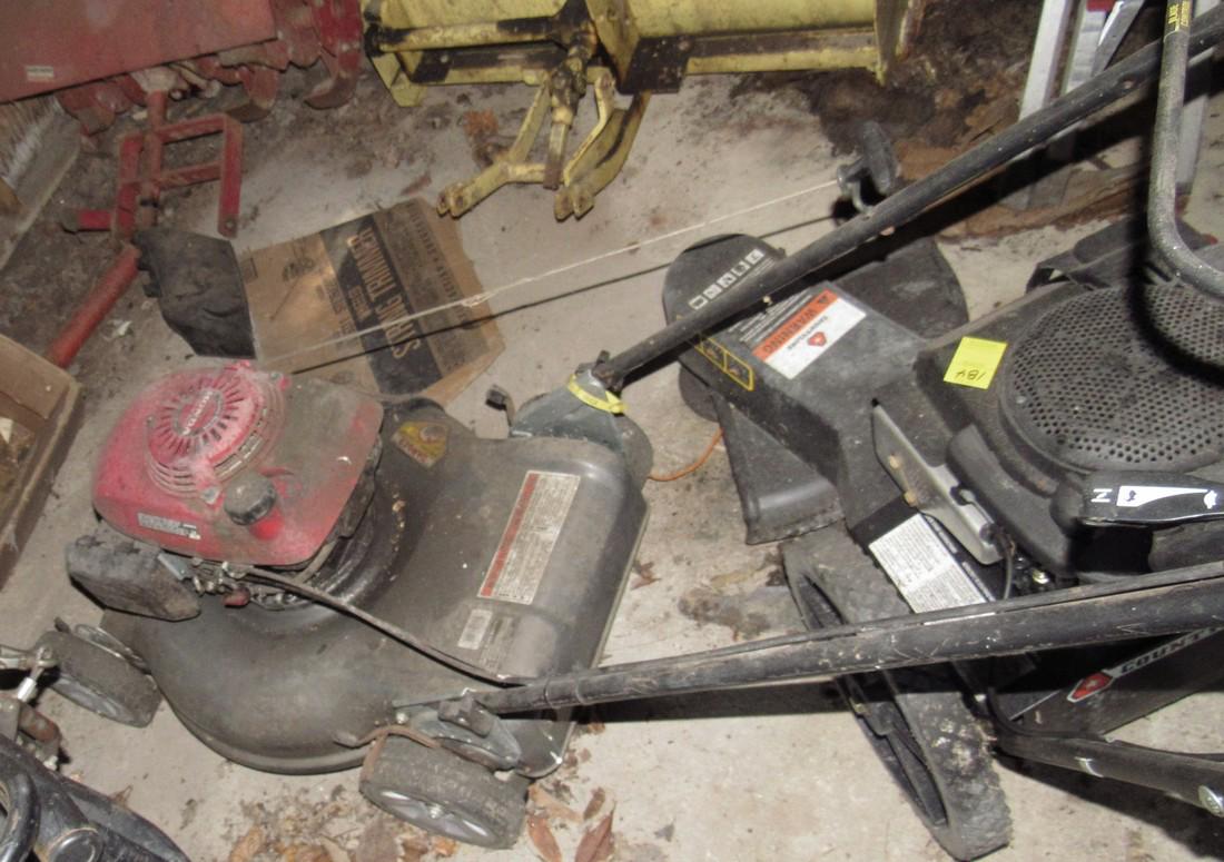 Honda Harmony II HRS 216 Push Mower (1 of 3)