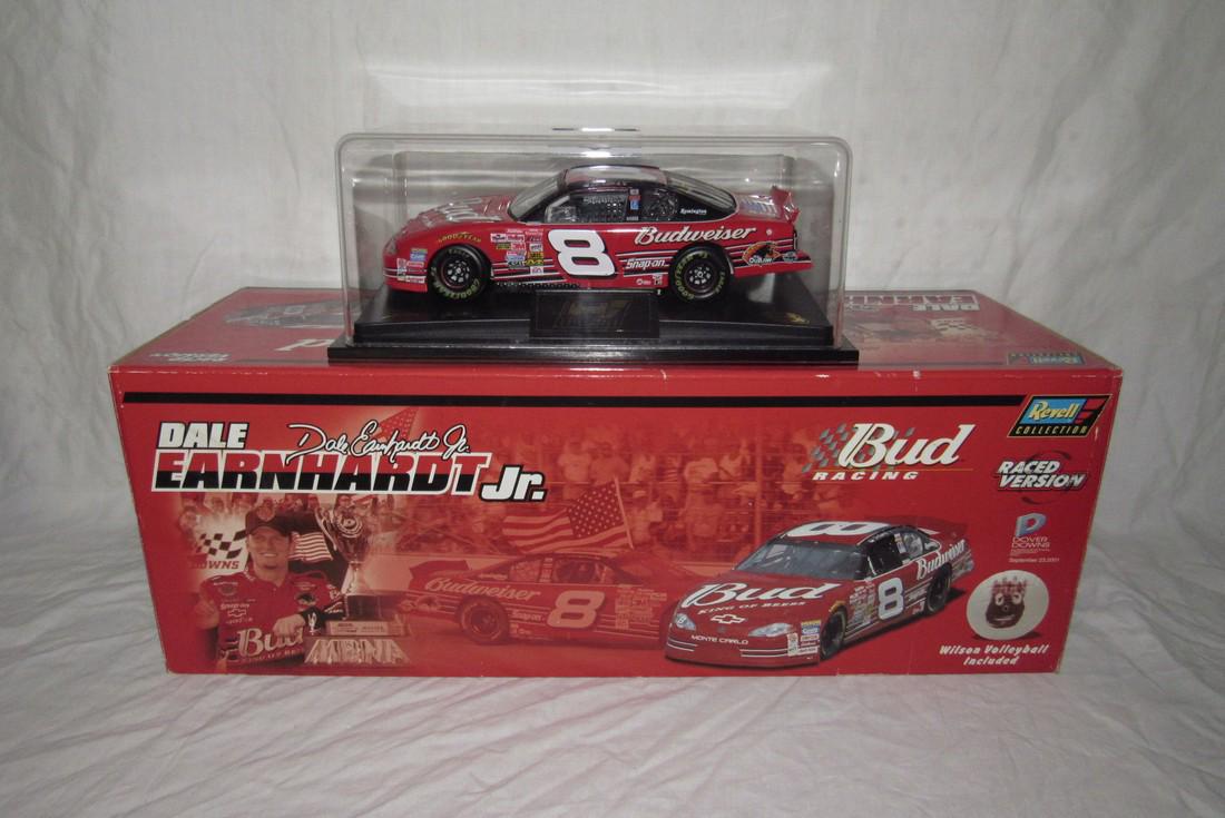 Dale Earnhardt Revell Raced Version Diecast Car: 1:24 Scale Diecast Race Car