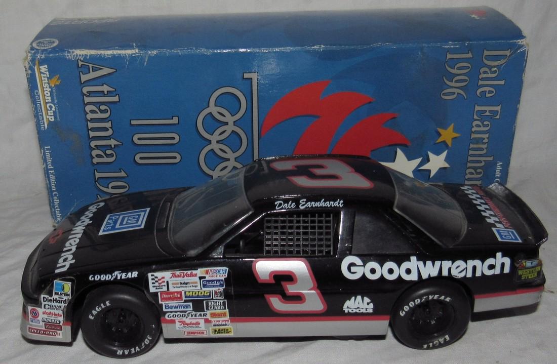 1996 Dale Earnhardt 1:24 Scale Atlanta Nascar Stock Car: 1:24 Scale