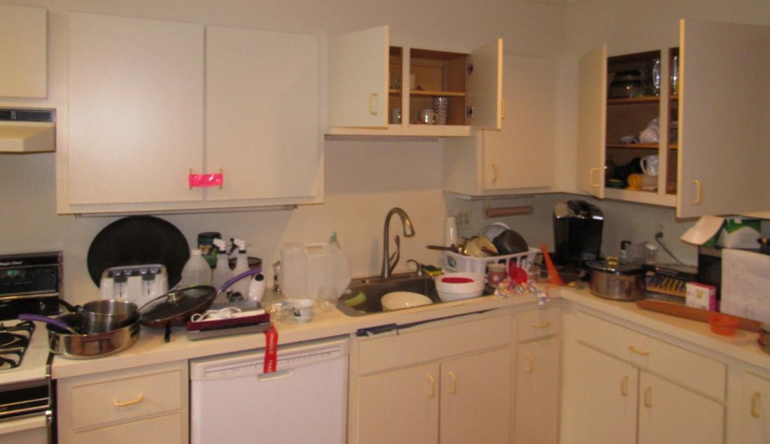 Keurig Pots Pans Dishes Mixing Bowls Counter Cabinet (1 of 10)