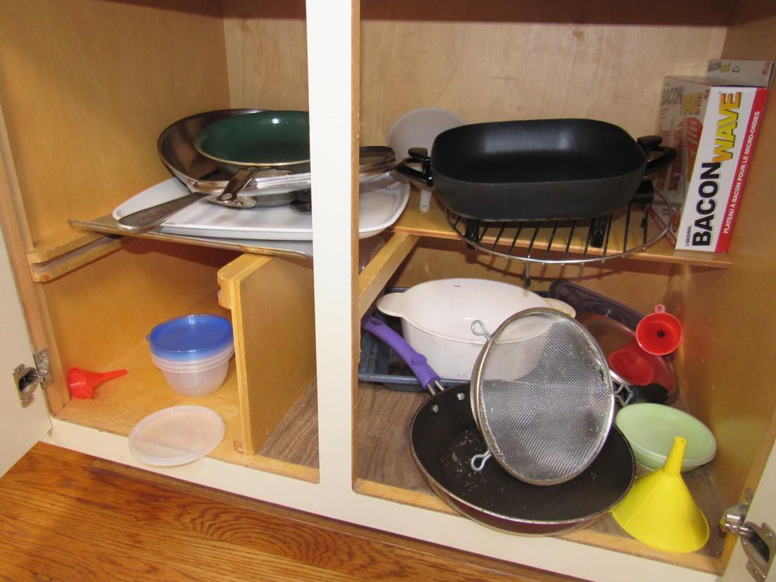 Pots Pans Misc Kitchenware (1 of 3)