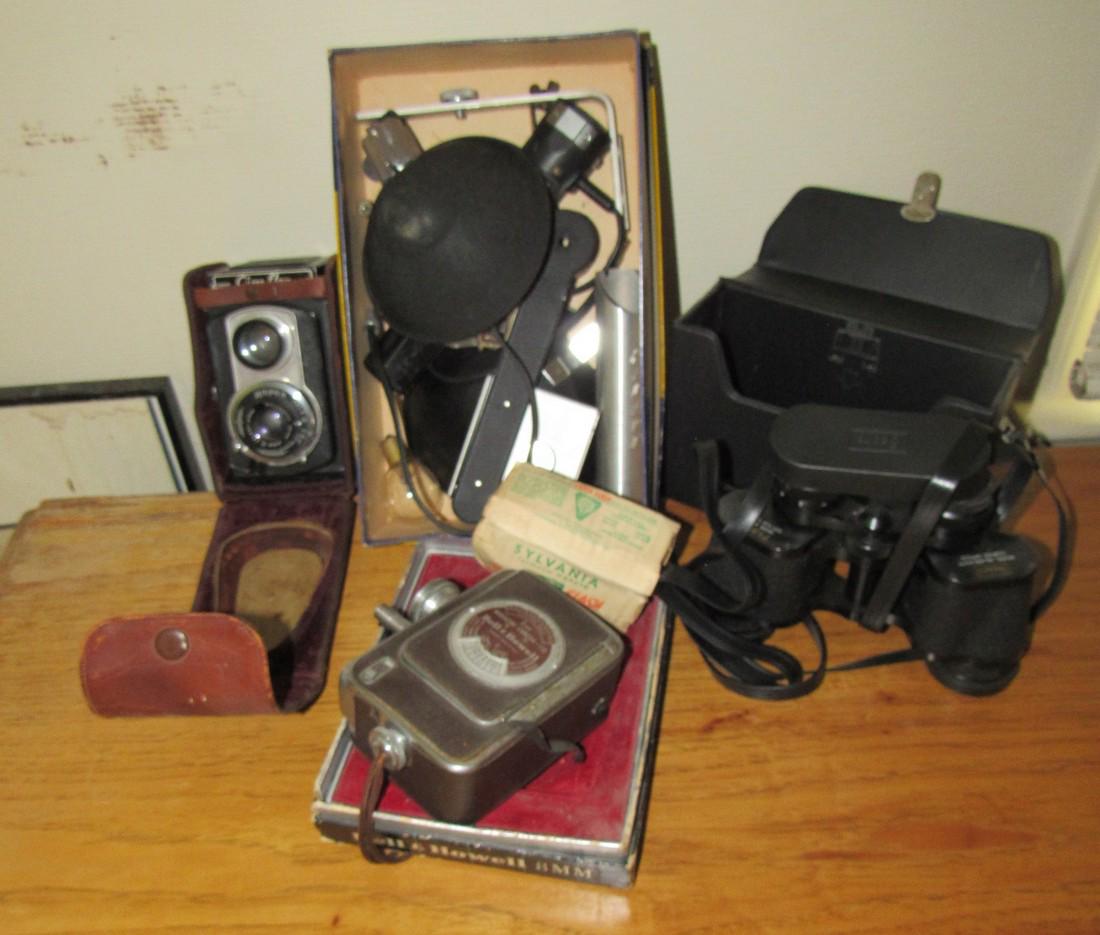 Bell & Howell 8MM Camera Ciro Flex Rapax (1 of 4)