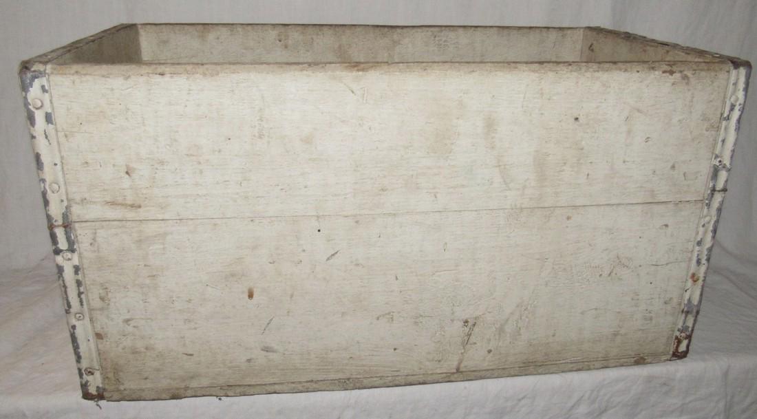 Wooden Antique / Vintage Crate: Wood crate is approx. 11" x 20" x 10" tall