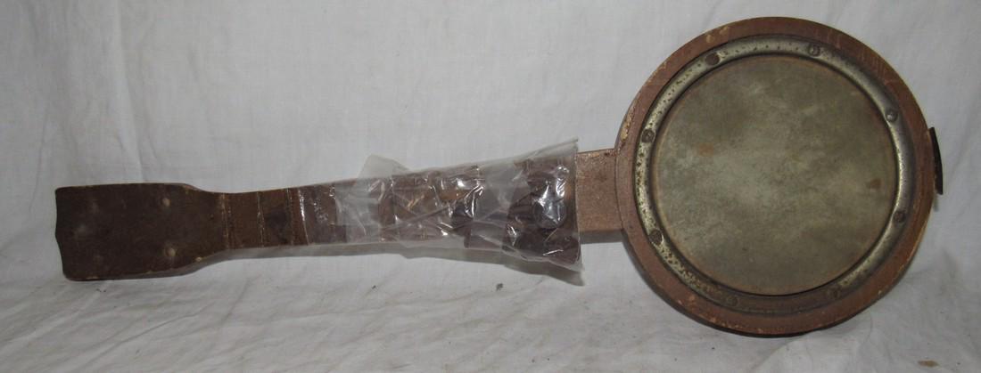 Banjo: Approx. 20 3/4" long and 7" wide.