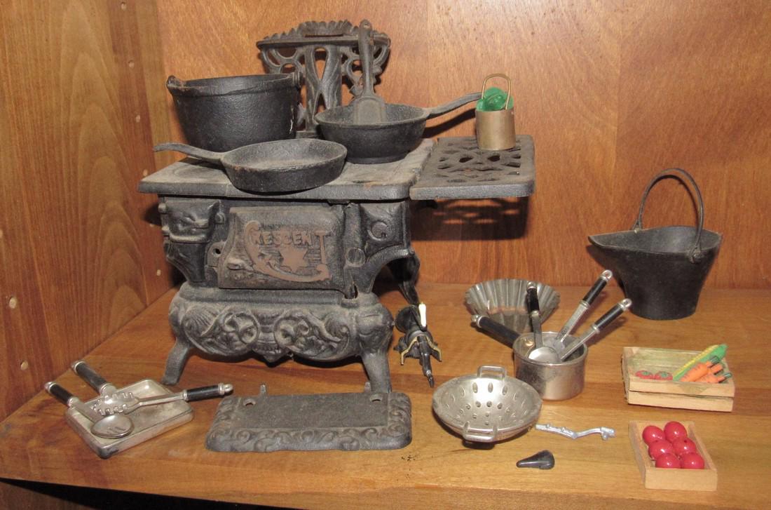 Cast Iron Crescent Stove & Misc. Cookware (1 of 1)