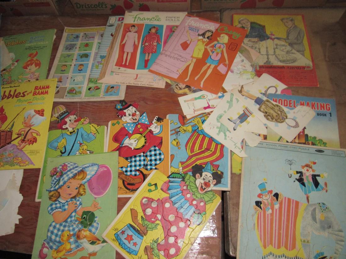 Puzzles Francie Paper Dolls Books Flinstones (1 of 5)
