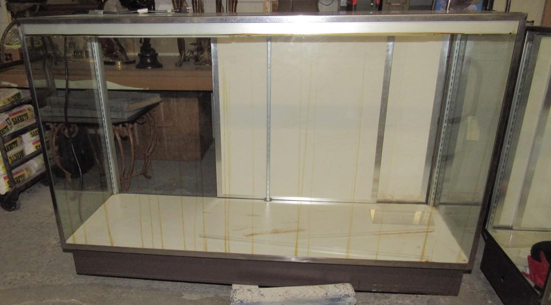 Lighted Showcase / Display Case (1 of 4)