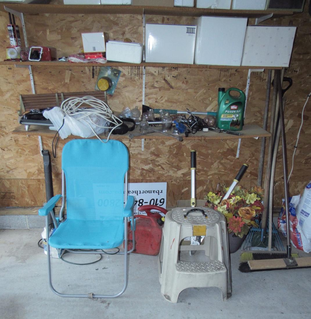 Step Stool Pruners Brooms Troy Bilt Leaf Blower (1 of 7)