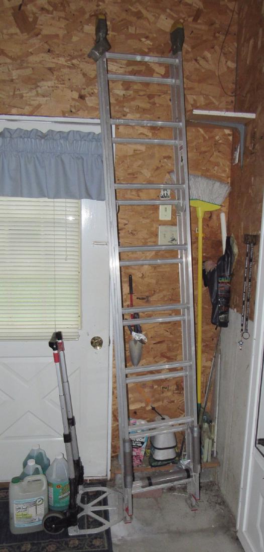 Werner D716-2 16' Extension Ladder Hand Dolly Siding (1 of 4)