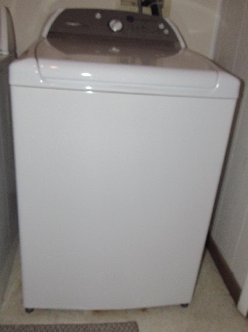 Whirlpool Cabrio Washer (1 of 3)
