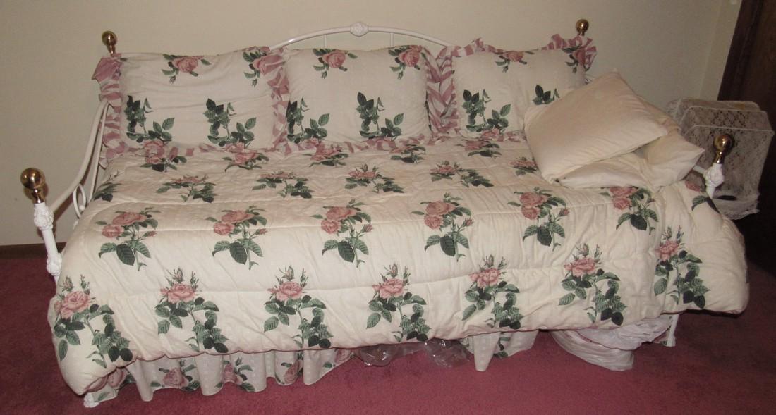 Day Bed: Approx. 42" x 78".