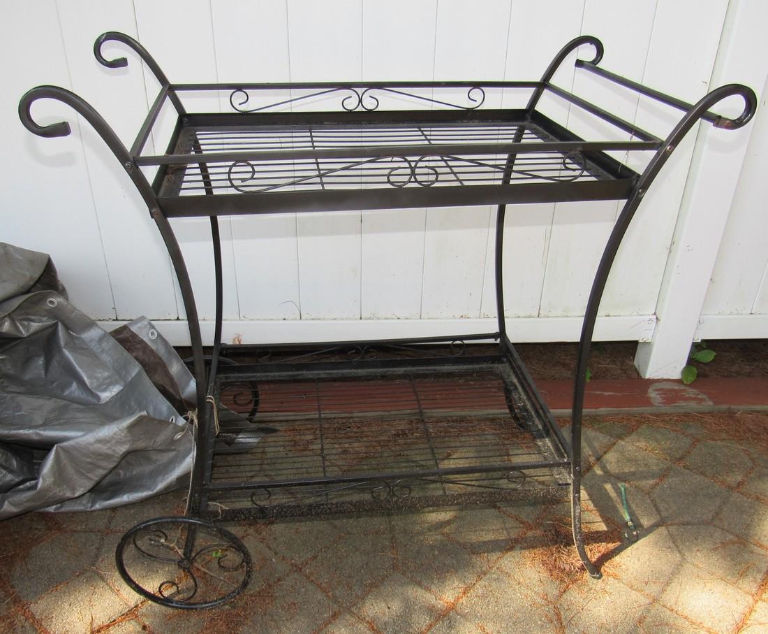Aluminum Patio Cart: Approx .19" x 35" x 34" tall