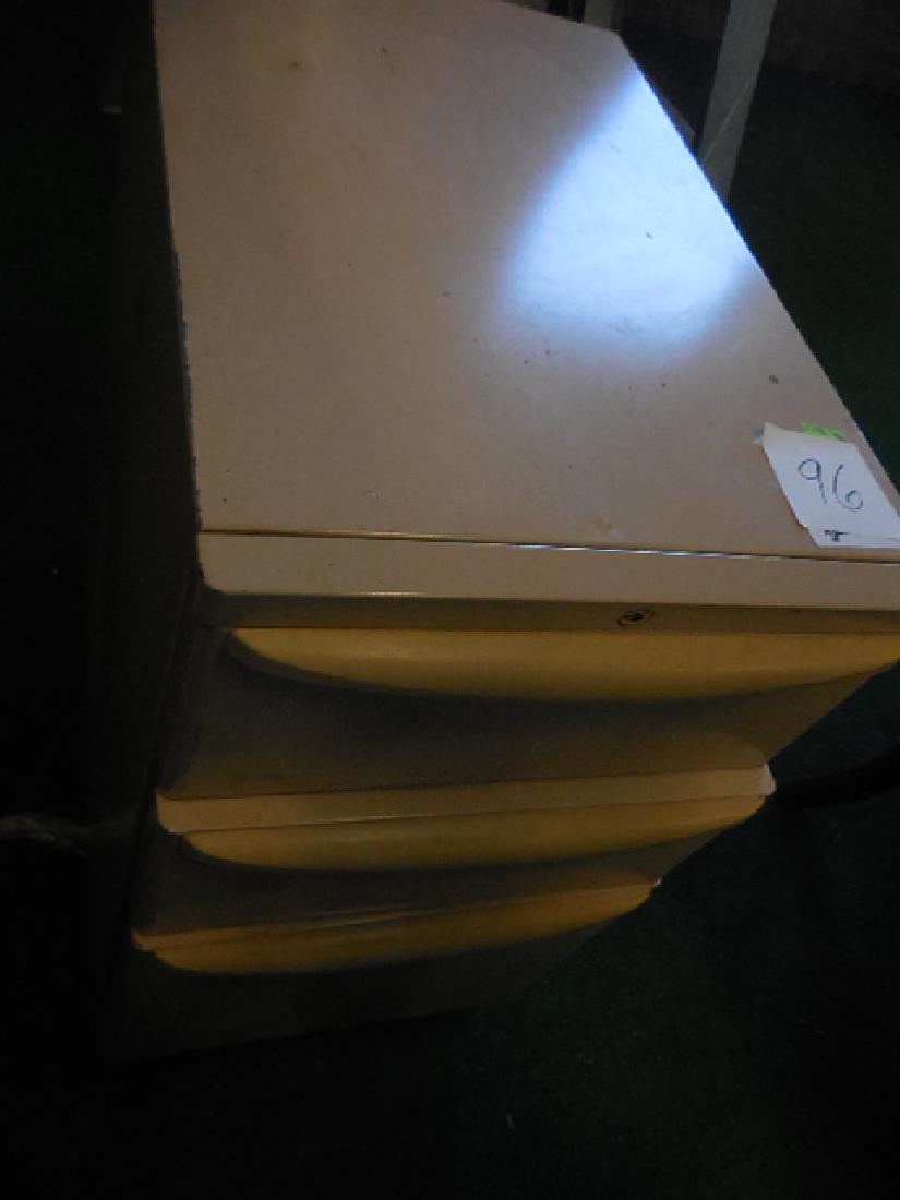 File Cabinet (1 of 1)