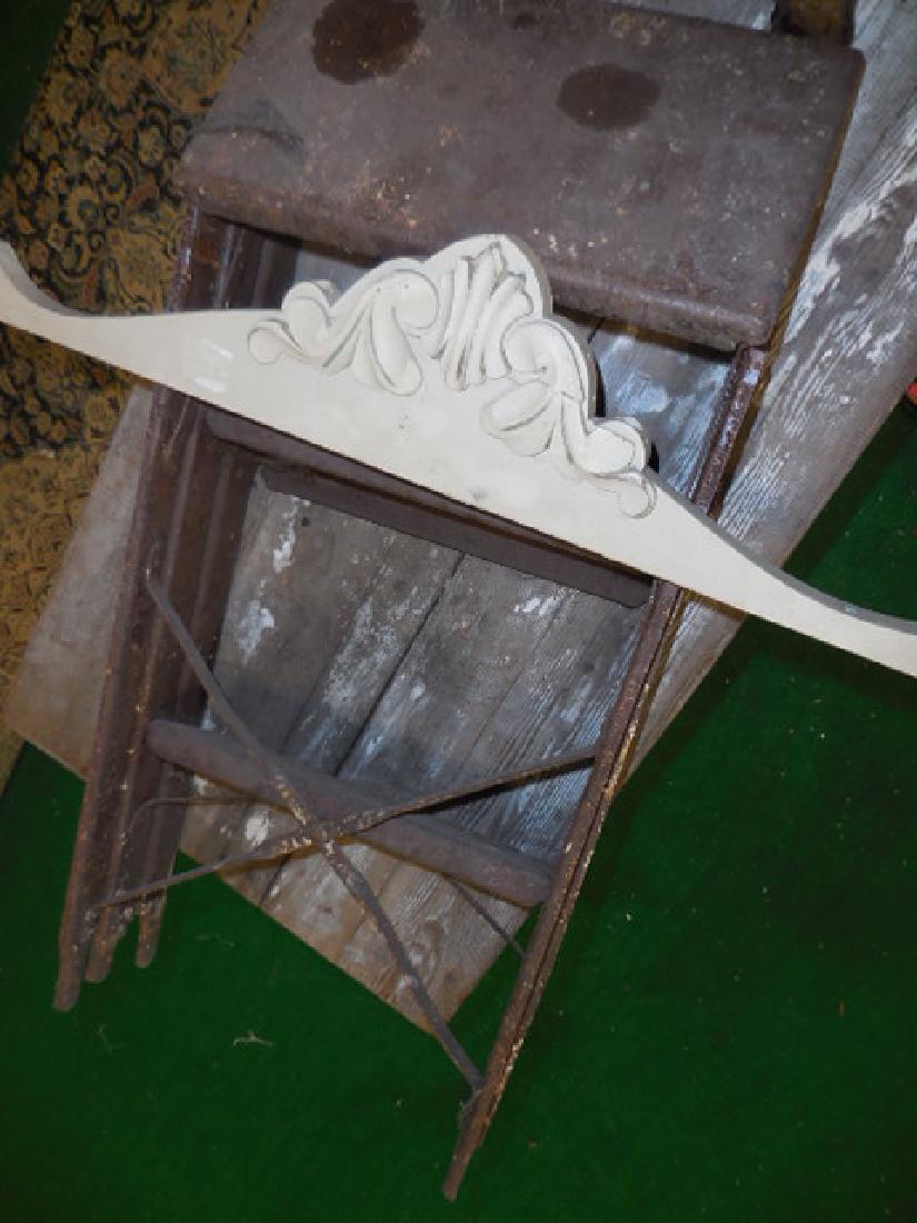 Step Ladder , Molding: as is
