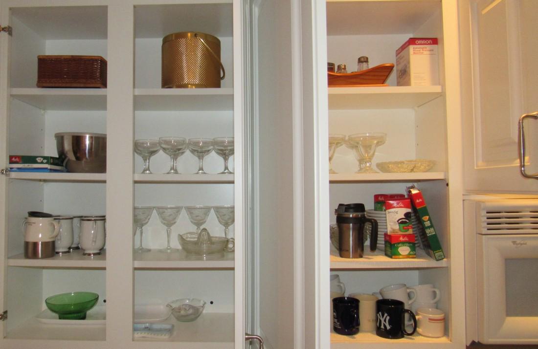 Kitchen Cabinet Contents Pots Pans Dishes Glassware (1 of 11)