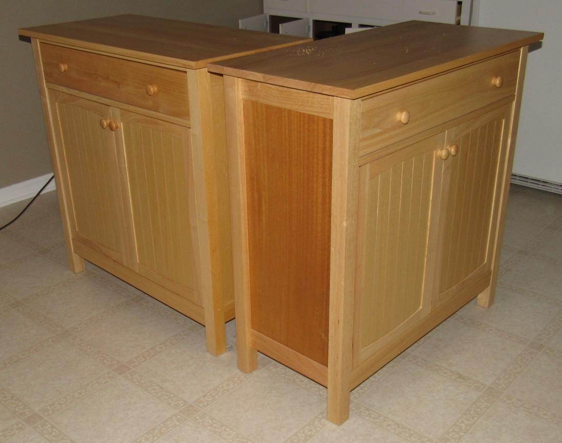 2 Cabinets Step Stool & Garbage Cans (1 of 4)