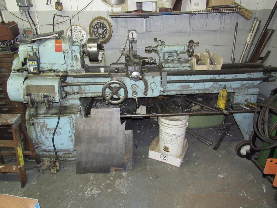 South Bend Lathe (1 of 8)