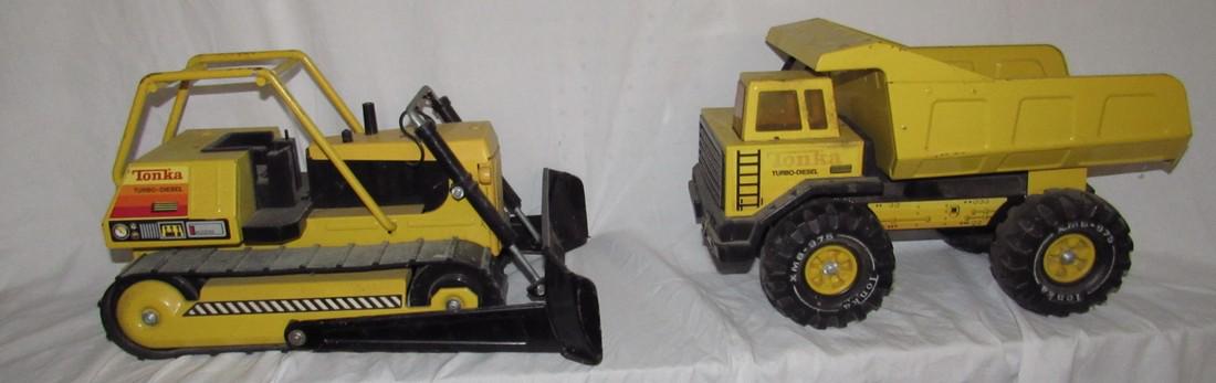 Tonka Dump Truck & Bull Dozer: Truck is approx. 10" tall and 16 1/2" long