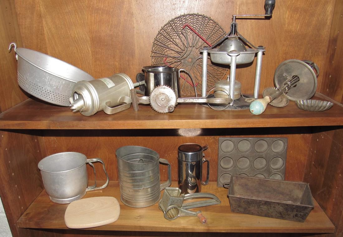 Misc Kitchenware Lot (1 of 3)