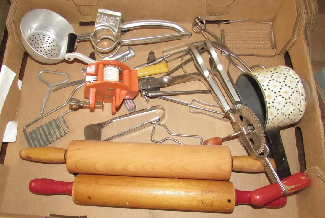 Rolling Pins Blenders Misc Kitchenware (1 of 1)