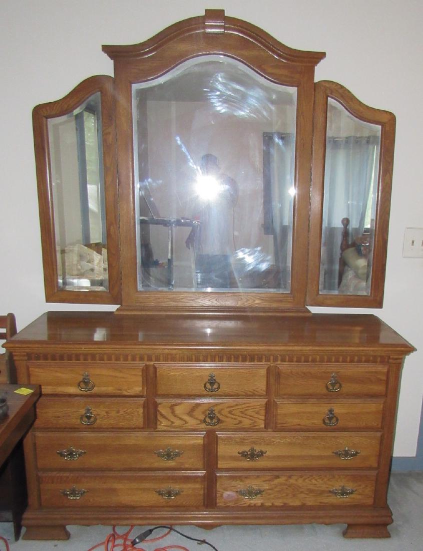 5 Piece Kincaid Bedroom Set Queen Bed Night Stands (1 of 8)