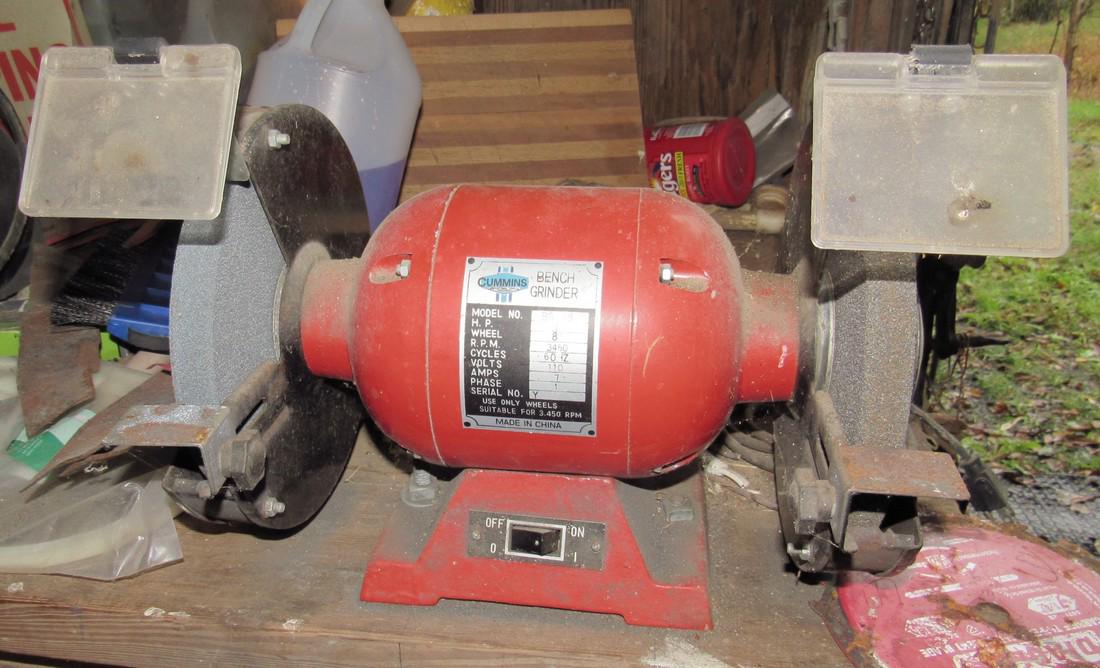 Cummings BG-8 Bench Grinder: Works ! Buyer must remove from workbench