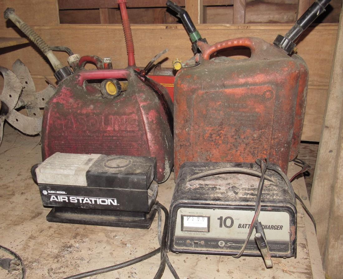 Schumacher Battery Charger Air Pump & Gas Cans (1 of 2)