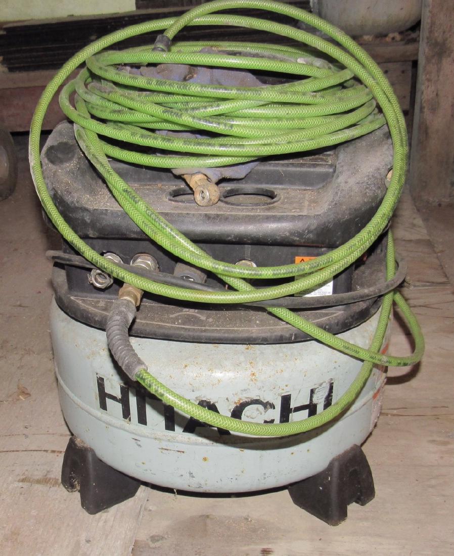 Hitachi EC510 Air Compressor: Works