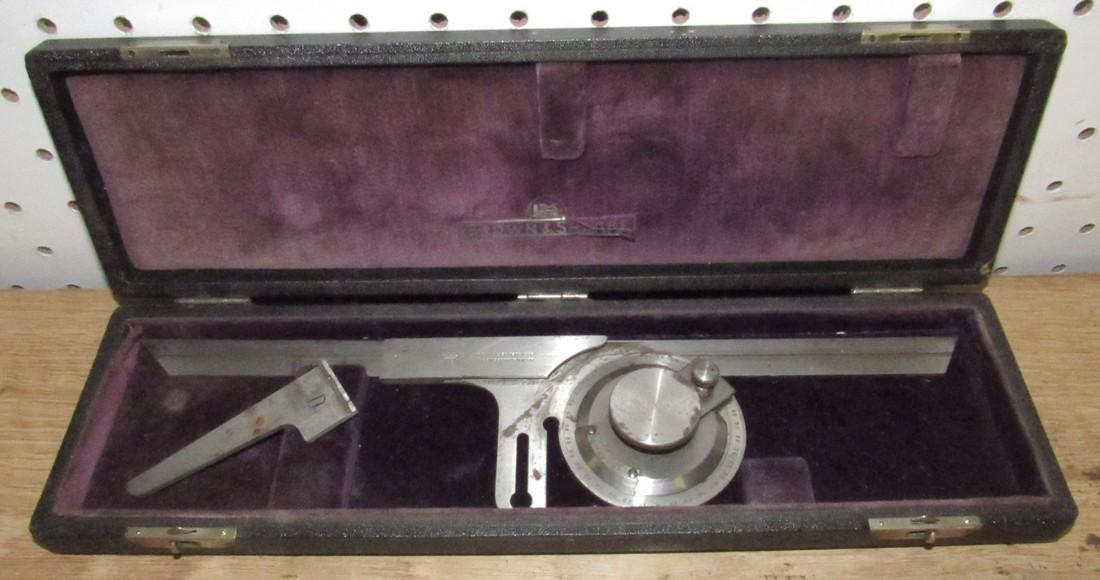 Brown & Sharpe 496 Bevel Protractor: #496