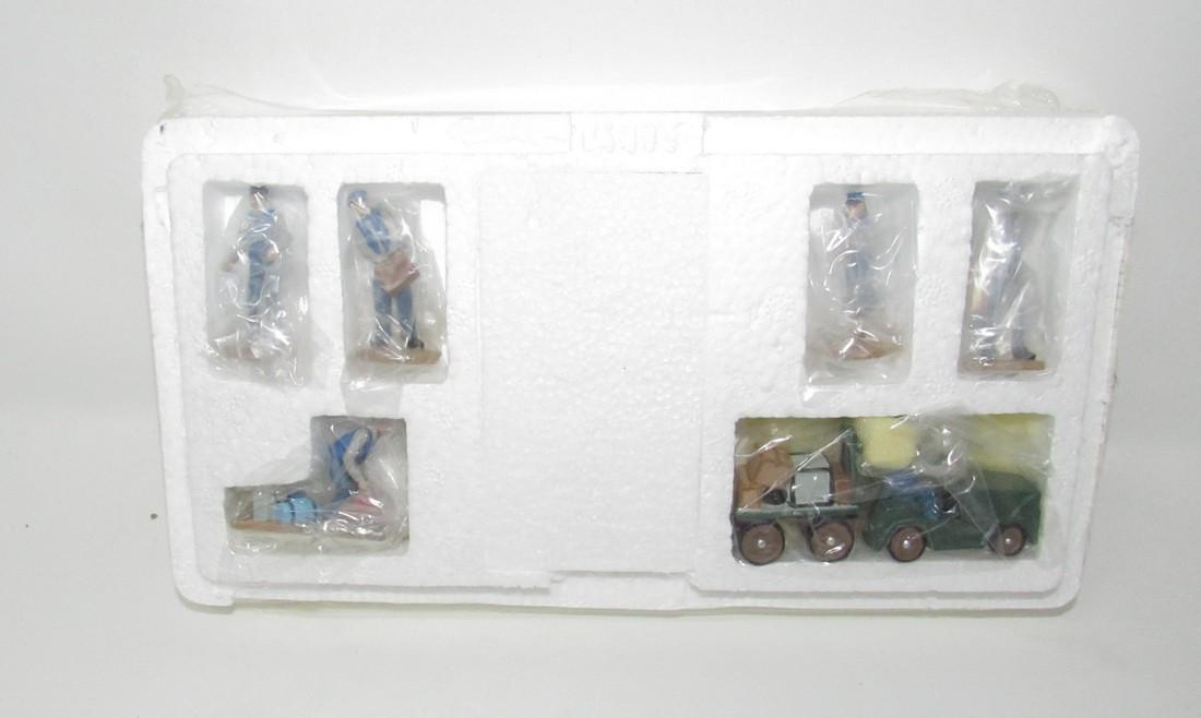Hawthorne Village Train Porters Figures (1 of 1)