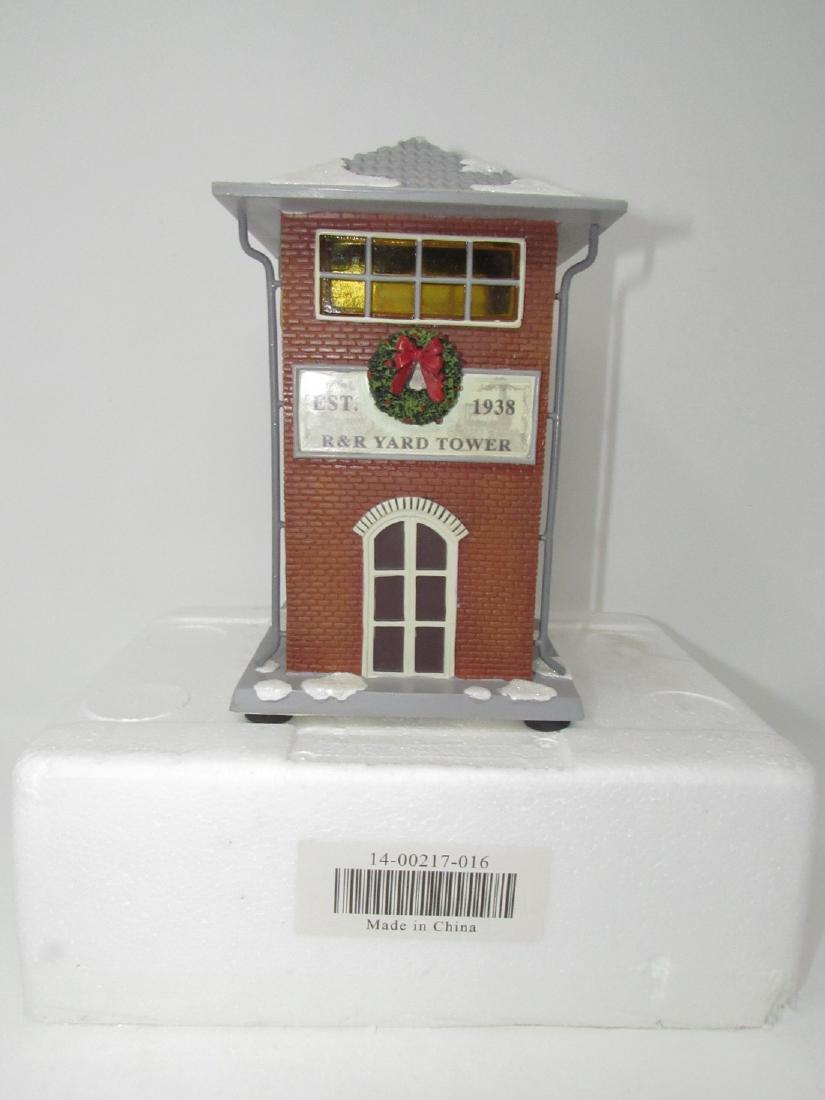 Hawthorne Village Train Station Track Side Yard Tower: Battery Operated
