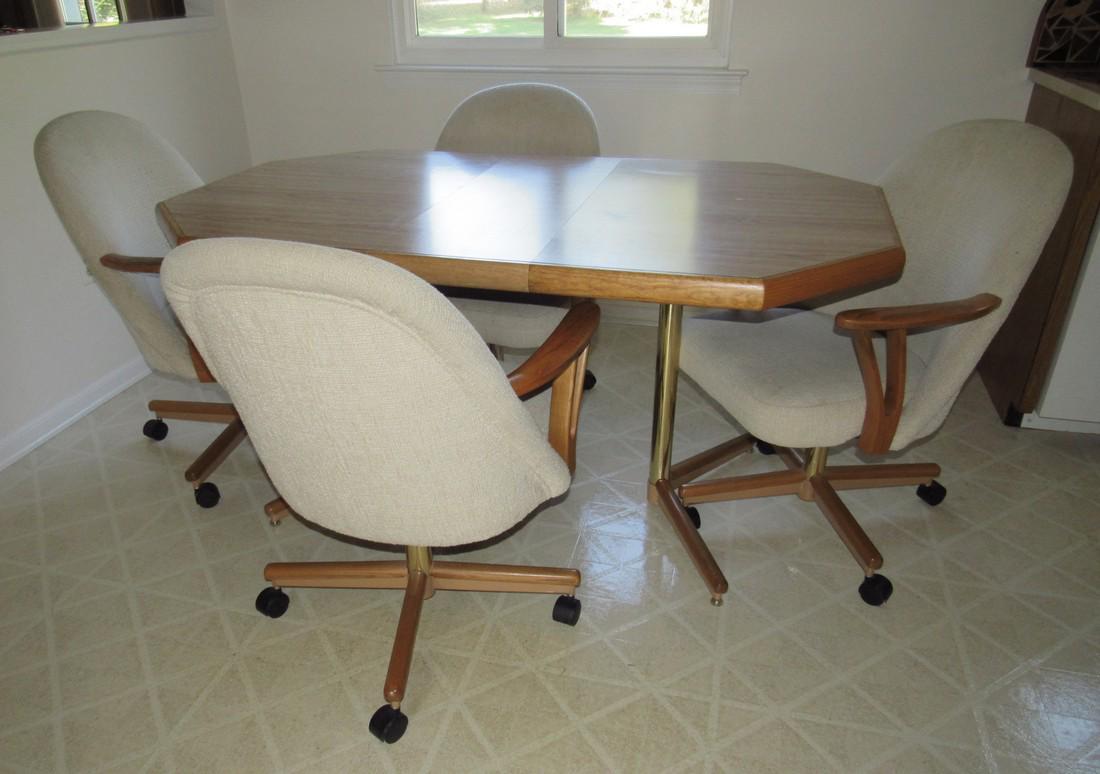 Vintage Kitchen Table and 4 Chairs (1 of 4)