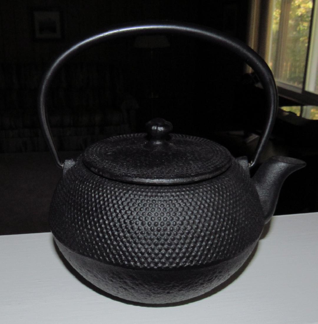 Cast Iron Oriental Chinese Teapot (1 of 3)