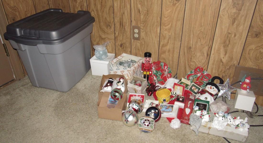 Christmas Decorations Balls Ornaments (1 of 4)