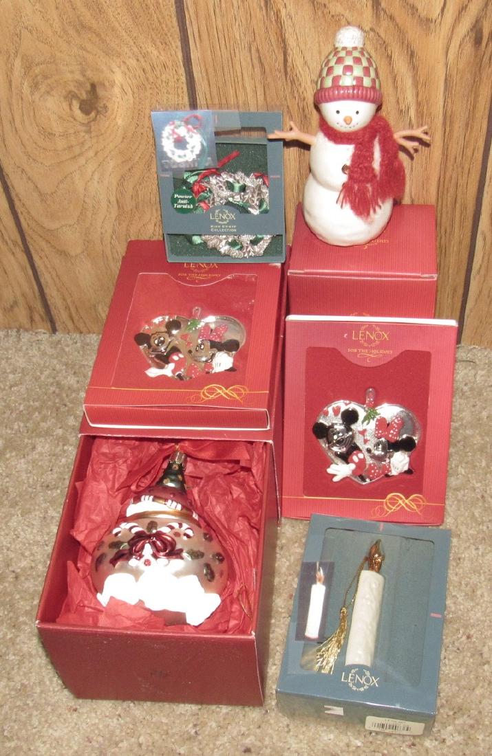 Lenox Christmas Snowman Disney Mickey Mouse Ornaments (1 of 2)