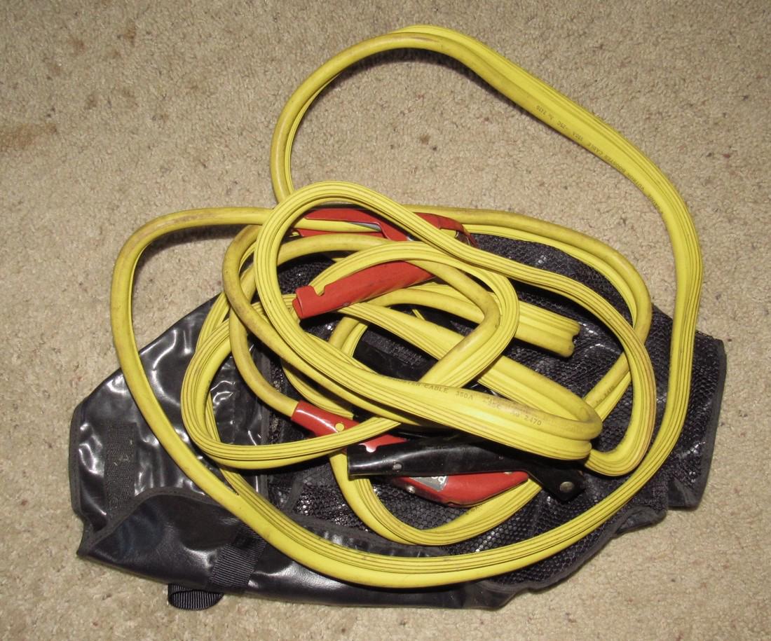 Set of Jumper Cables (1 of 1)