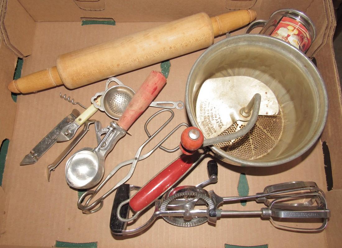 Kitchenware Rolling Pin Ice Cream Scoop Blender (1 of 1)