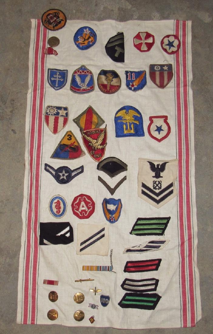 Military Patches Pins Medals (1 of 5)