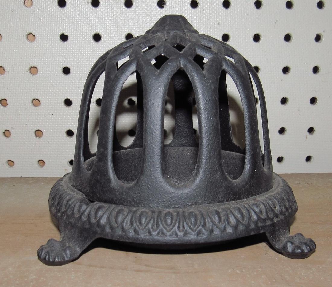 Cast Iron String Holder (1 of 2)