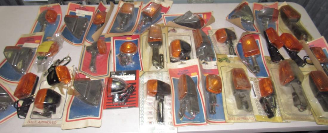 Large Lot of Motorcycle Turn Light Signal Lights Honda (1 of 6)
