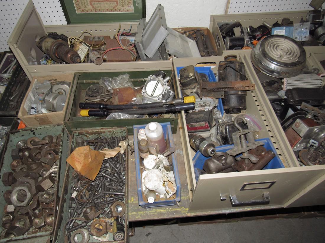 Machine Parts Hardware & Misc Scrap Iron (1 of 6)