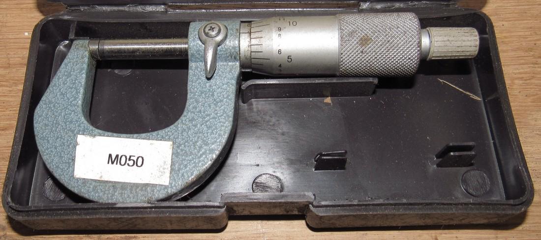 Mitutoyo Machinist Micrometer (1 of 2)