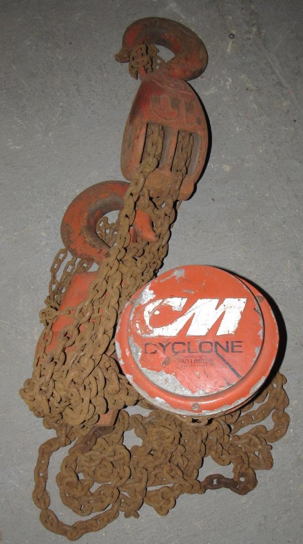 Cyclone 10 Ton CM Chain Hoist (1 of 3)