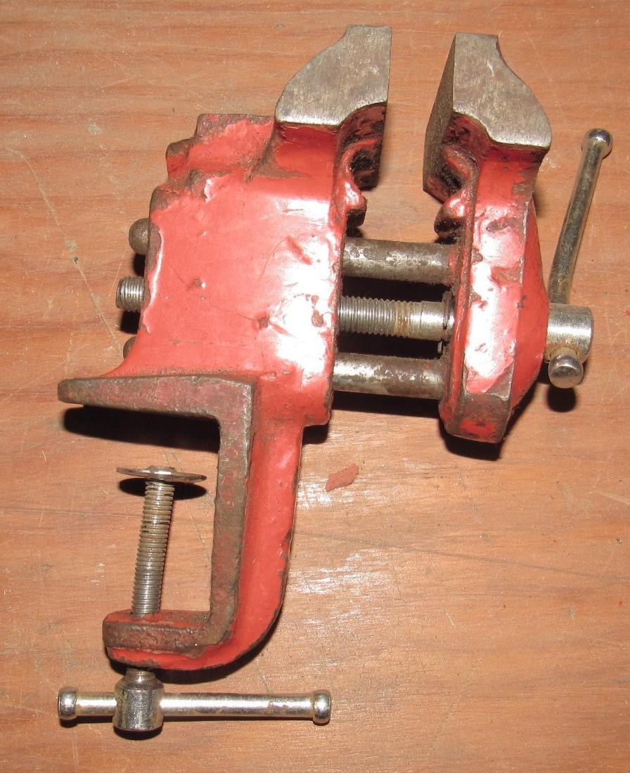 Clamp on Vise with 3" Jaws: Works !