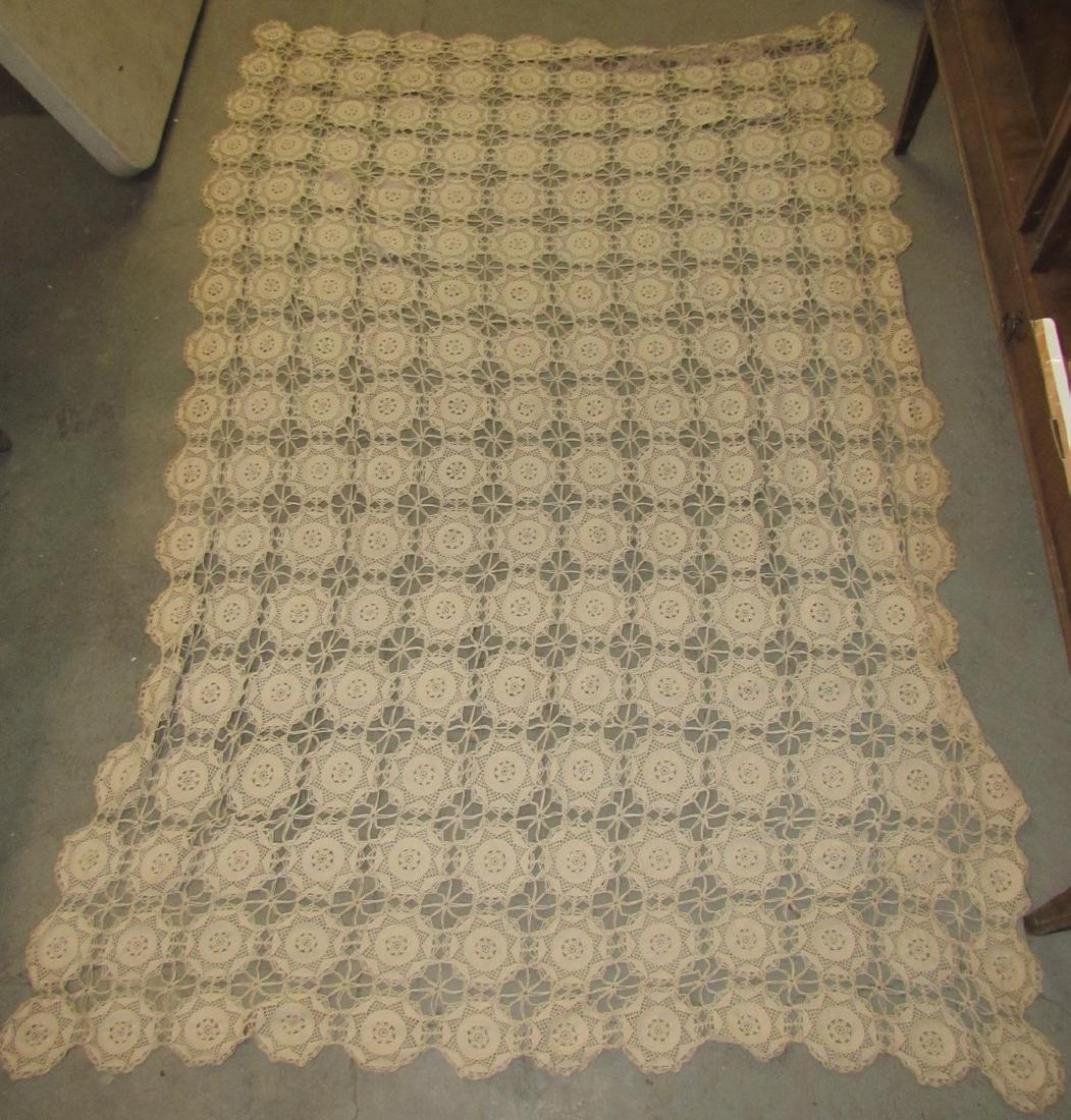 Lace Table Cloth: Approx 56" x 84"