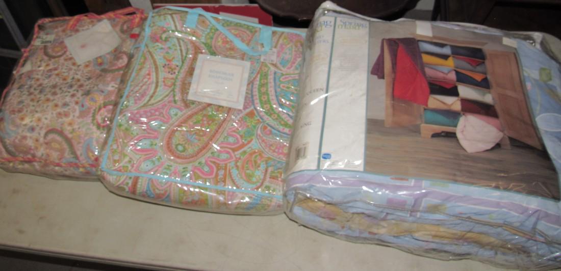 3 Full / Queen Comforters (1 of 1)